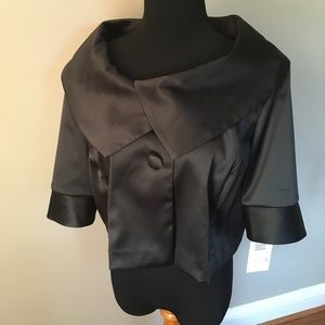 Beautiful NEW s/s silky crop jacket